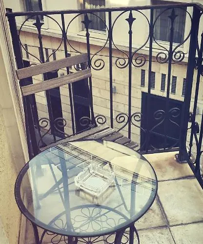 W&b Elegant Near The Zsinagogak * Budapesta